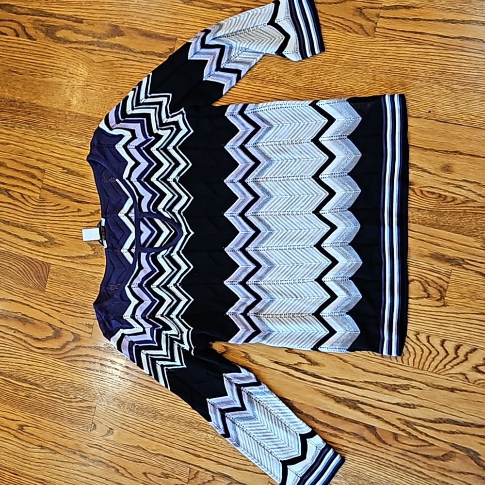 White House Black Market top
